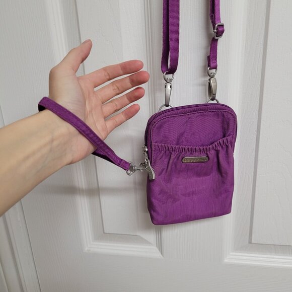 Baggallini RFID Bryant Pouch, Plum Purple - Picture 2 of 7